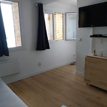 Centre T2 Rénové Appartamento